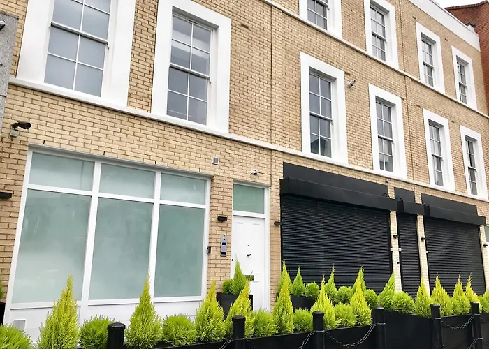 Harrow Apartments